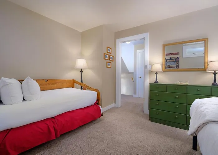 Rmr: Four Seasons I Unit 2 In Apartment Teton Village