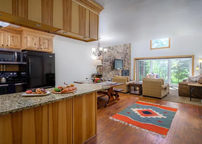 Rmr: Four Seasons I Unit 2 In Apartment Teton Village